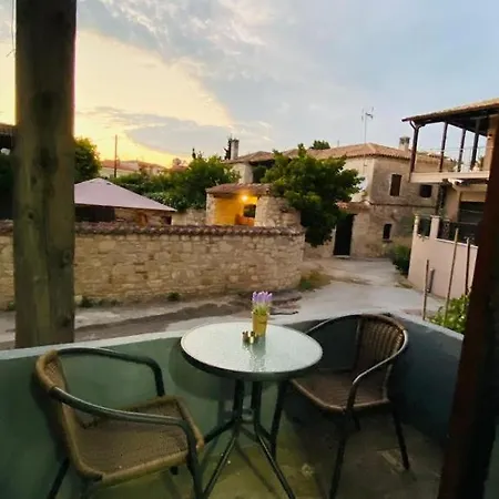 Alexandros Country house *
